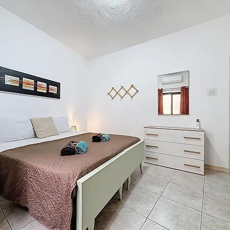 Spacious 3br In Historic Birgu, Ac & Wifi